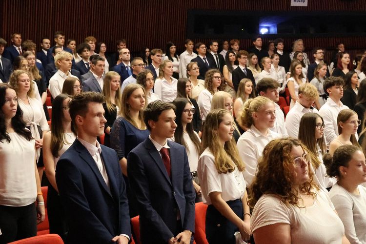 14 végzős diákunk tanul tovább 🎓✨