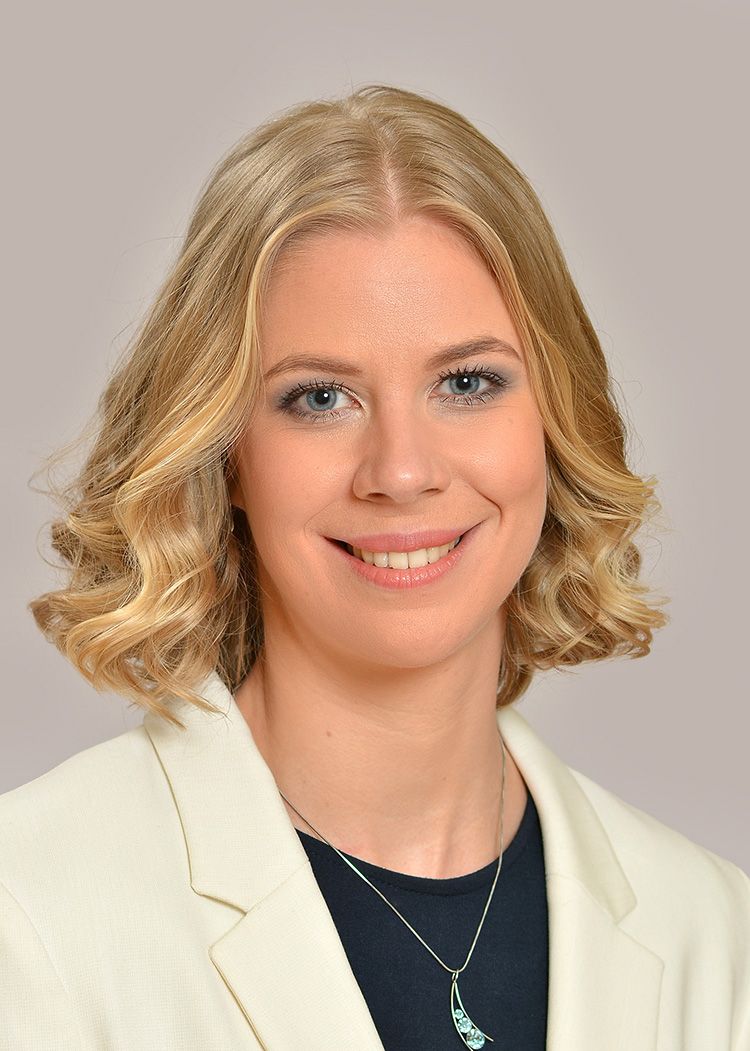 tVarga Zsófia.jpg